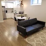 Modern And Spacious 2 Bedroom In Montreal