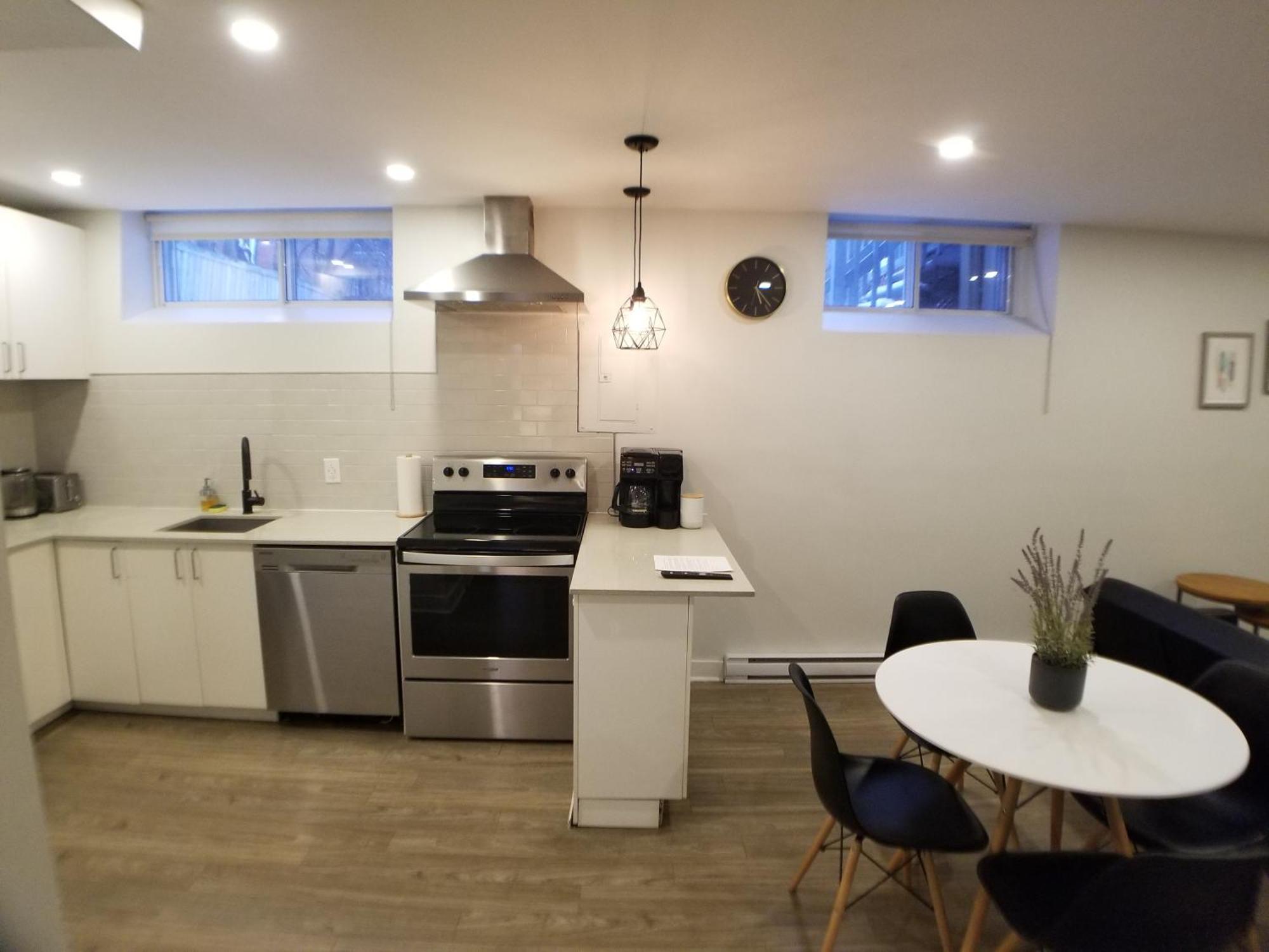 Modern And Spacious 2 Bedroom In *
