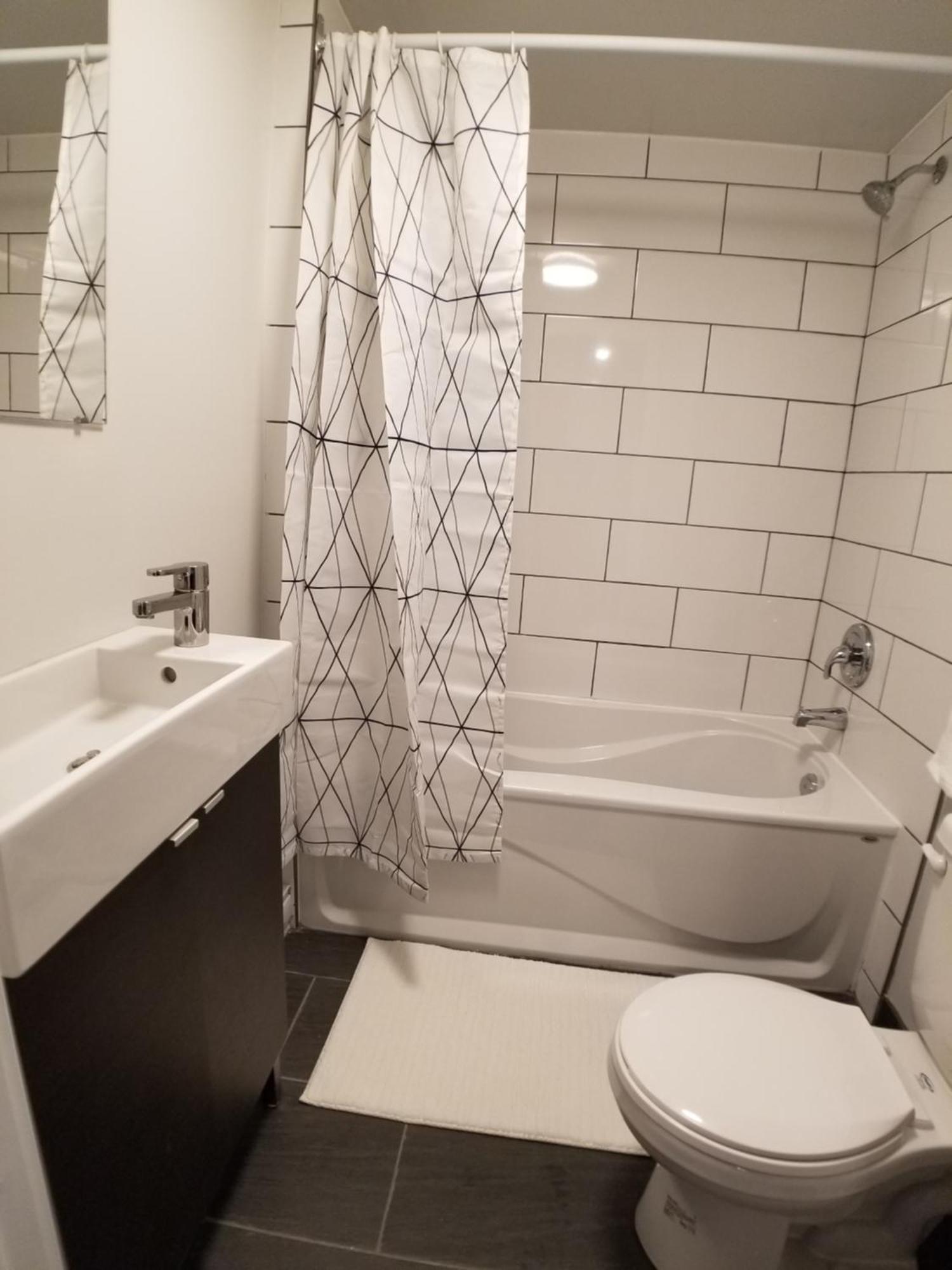 Modern And Spacious 2 Bedroom In Appartement
